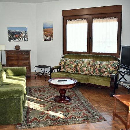 Apartamentos Picea Azul Vega De Espinareda Bagian luar foto