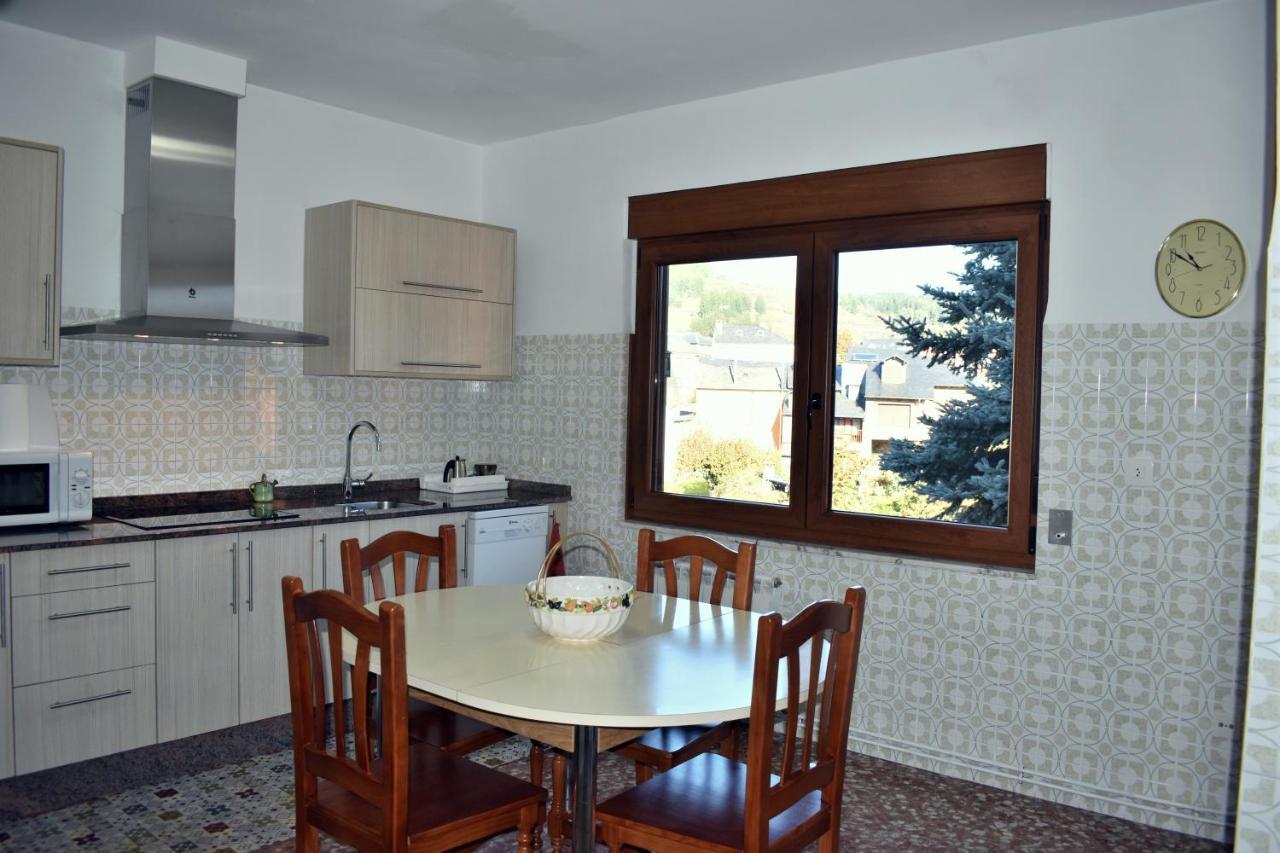 Apartamentos Picea Azul Vega De Espinareda Bagian luar foto
