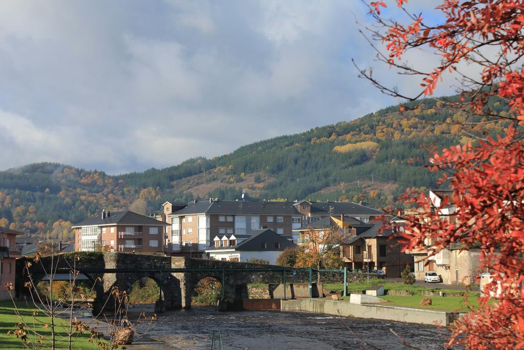 Apartamentos Picea Azul Vega De Espinareda Bagian luar foto