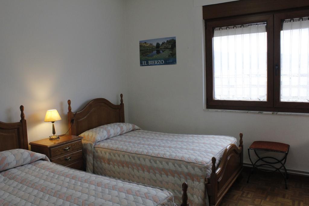 Apartamentos Picea Azul Vega De Espinareda Bagian luar foto